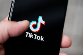 TikTok theo dõi mọi hoạt động của người dùng trên điện thoại?